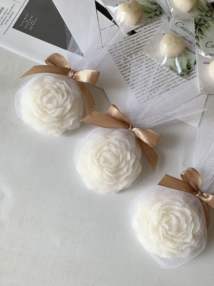 Peony flower candle - Image 11